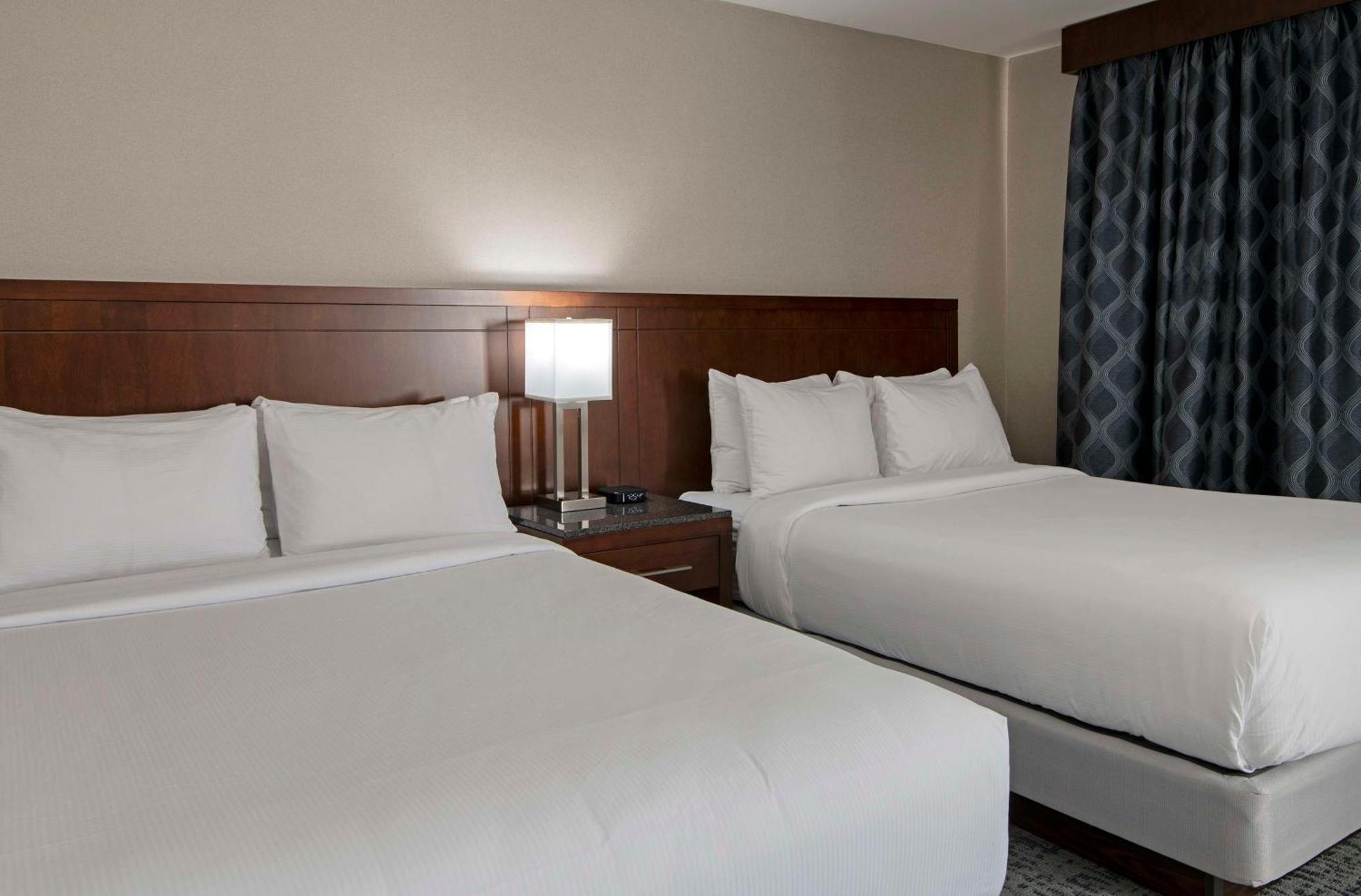 מלון Doubletree By Hilton - קמלופס מראה חיצוני תמונה