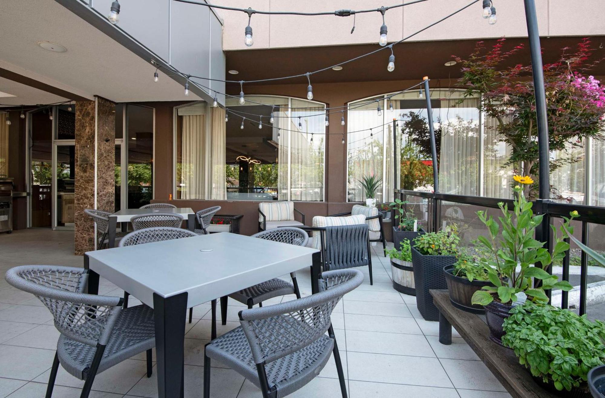 מלון Doubletree By Hilton - קמלופס מראה חיצוני תמונה