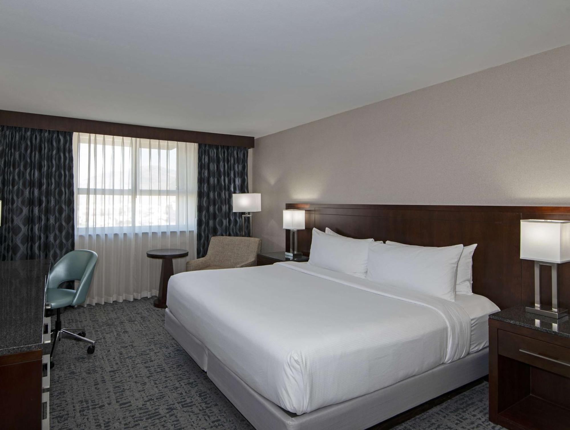 מלון Doubletree By Hilton - קמלופס מראה חיצוני תמונה