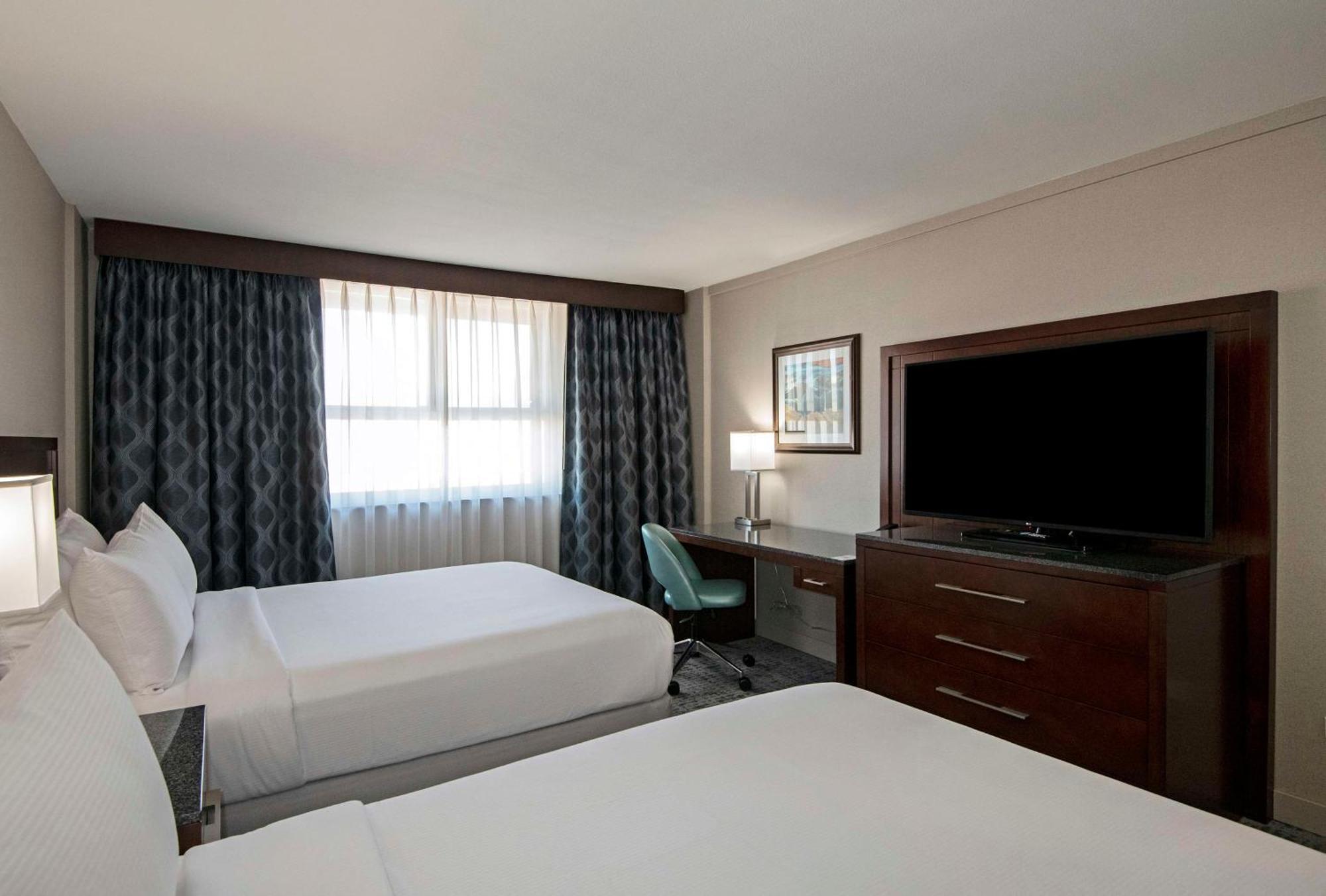 מלון Doubletree By Hilton - קמלופס מראה חיצוני תמונה