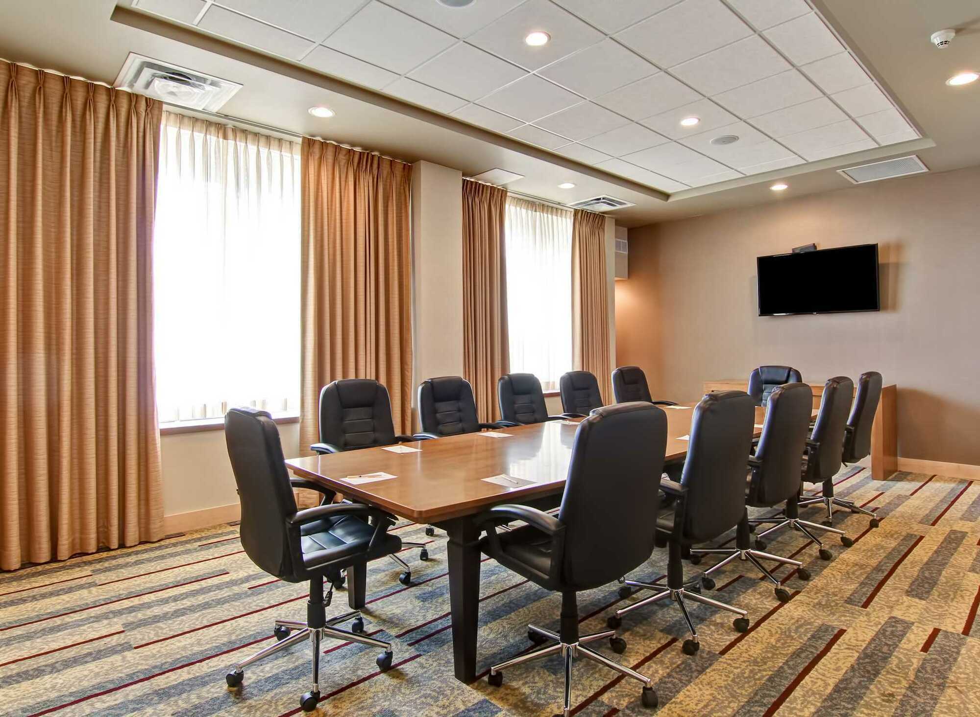 מלון Doubletree By Hilton - קמלופס מראה חיצוני תמונה